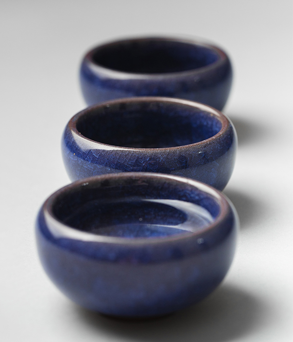 Синий фарфор TENERIFE: история, особенности и коллекционные тарелки