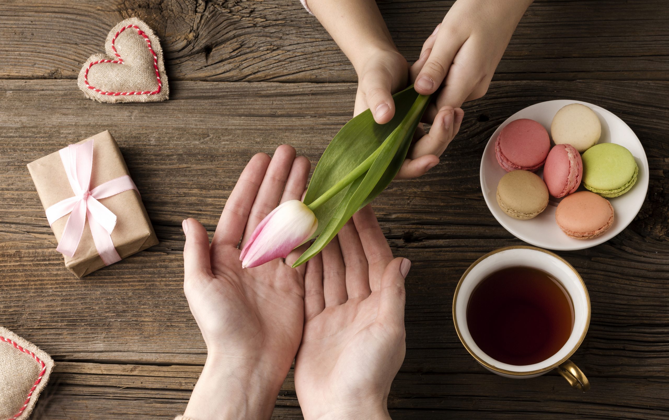 Подарки на 8 марта своими руками: идеи по гончарному искусству