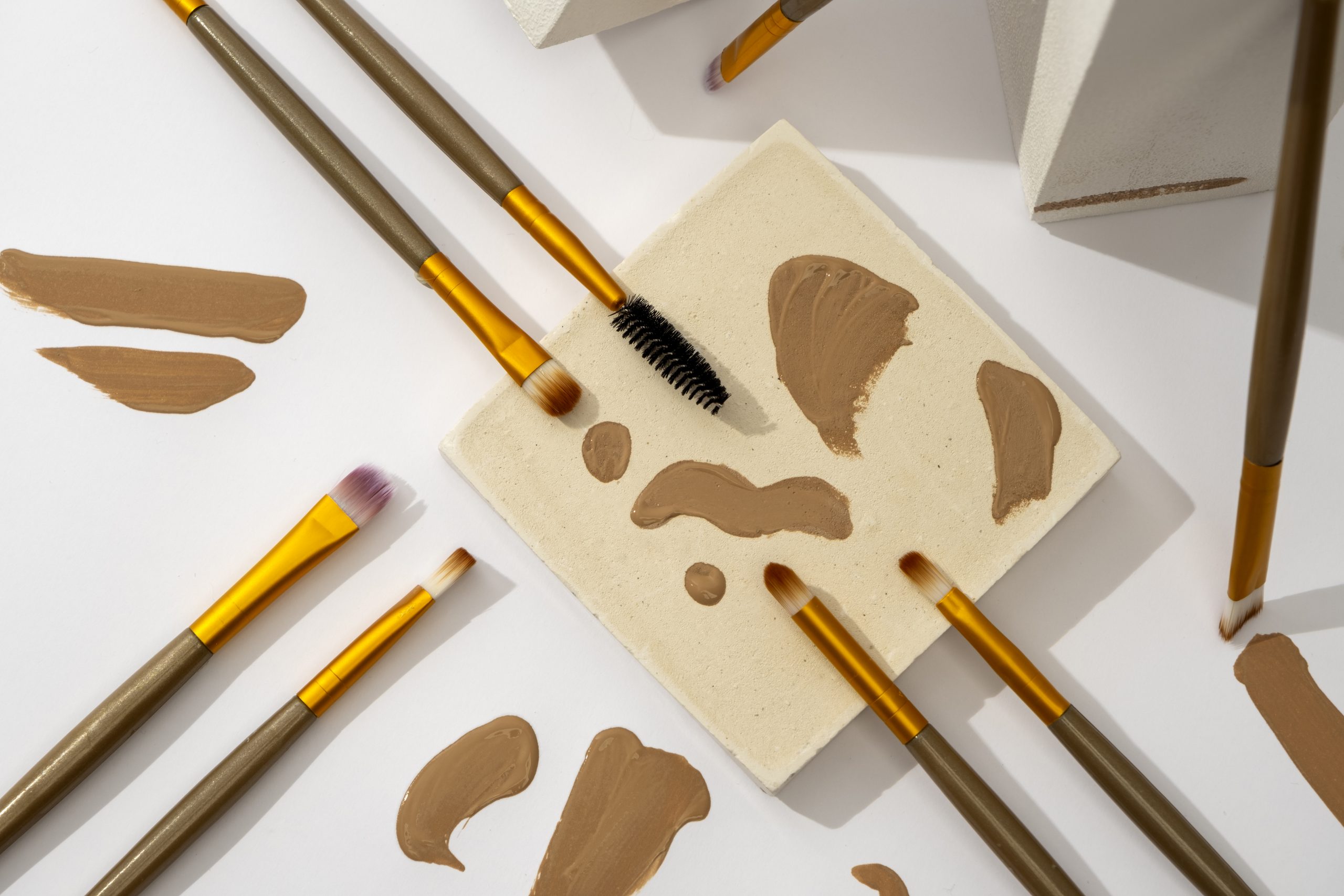 Как правильно выбрать кисть для росписи: советы для начинающих и профессионалов